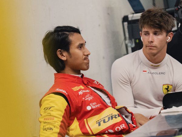 Sean Gelael Bersinar di Home Race Ferrari