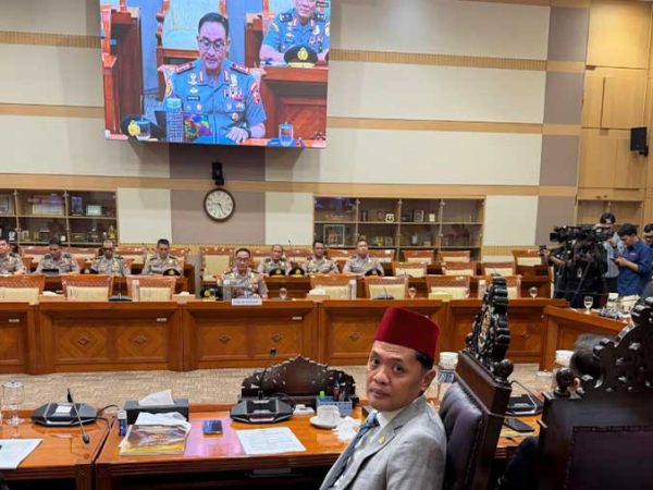 Komisi III DPR Setujui Suyudi Ario Seto sebagai Kapolri Secara Aklamasi