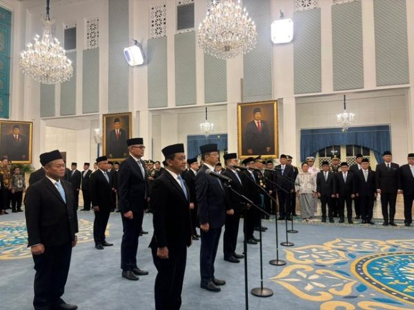 Prabowo Lantik 18 Pejabat Baru dalam Reshuffle Kabinet Merah Putih
