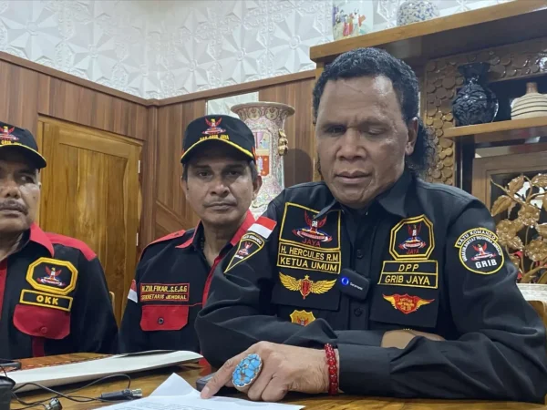 Pemerintah Siapkan Rusun di Lahan Bantaran Rel Tanah Abang, Hercules Keberatan